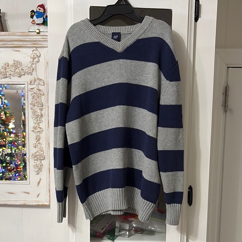 GAP Boys Gray and Navy Striped Sweater with Olive Green elbow patches Like New!
